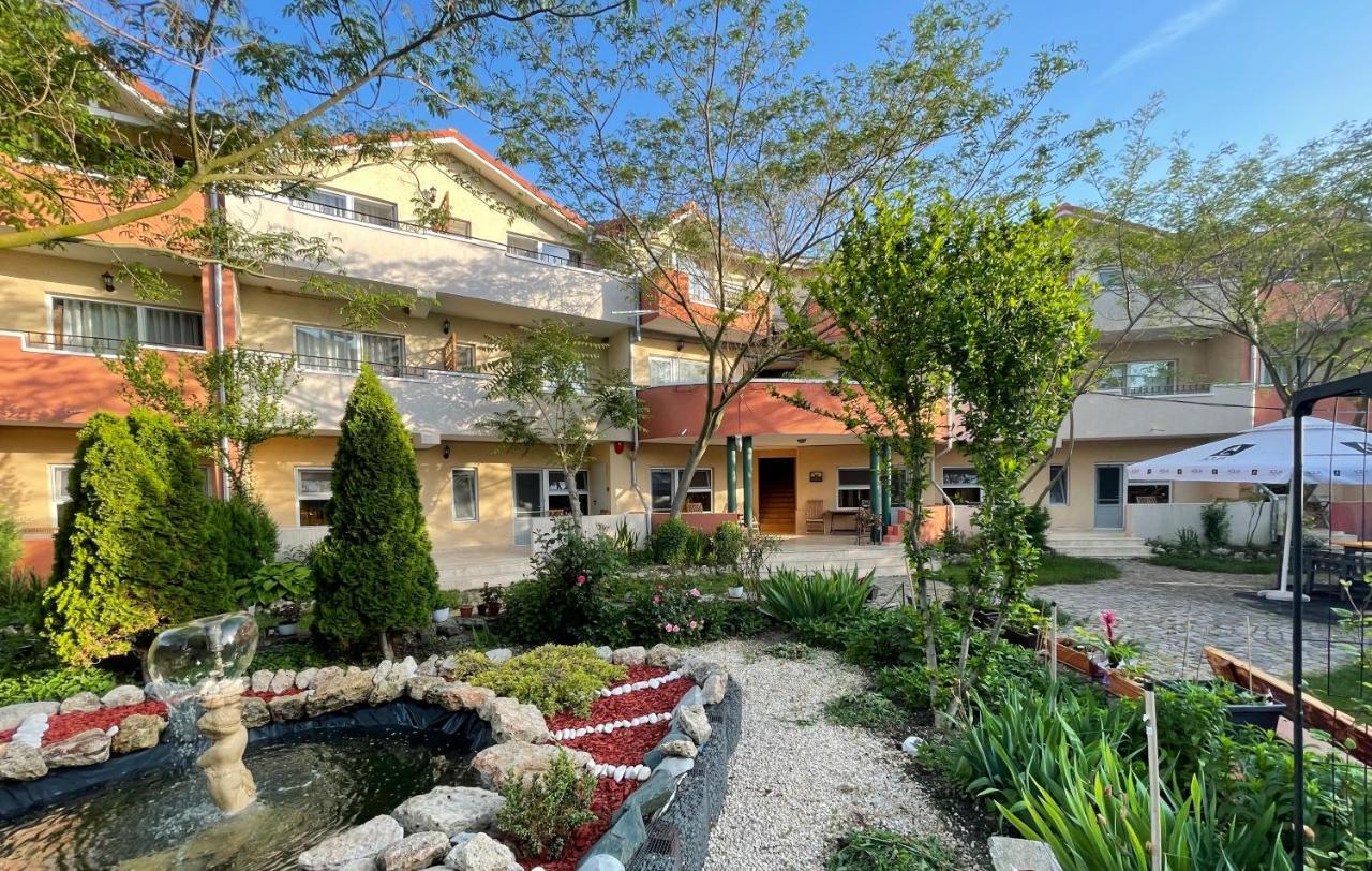 Bed and Breakfast Vamabel House Вама-Веке Экстерьер фото